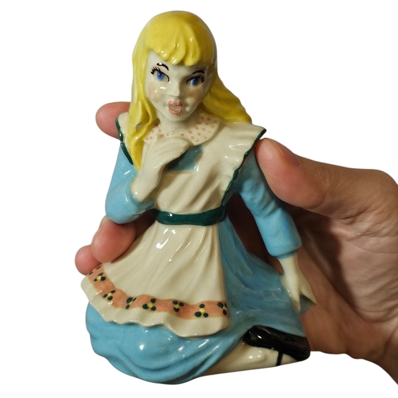Vintage Ceramic Arts Studio Betty Harrington Disney Alice In Wonderland Figurine